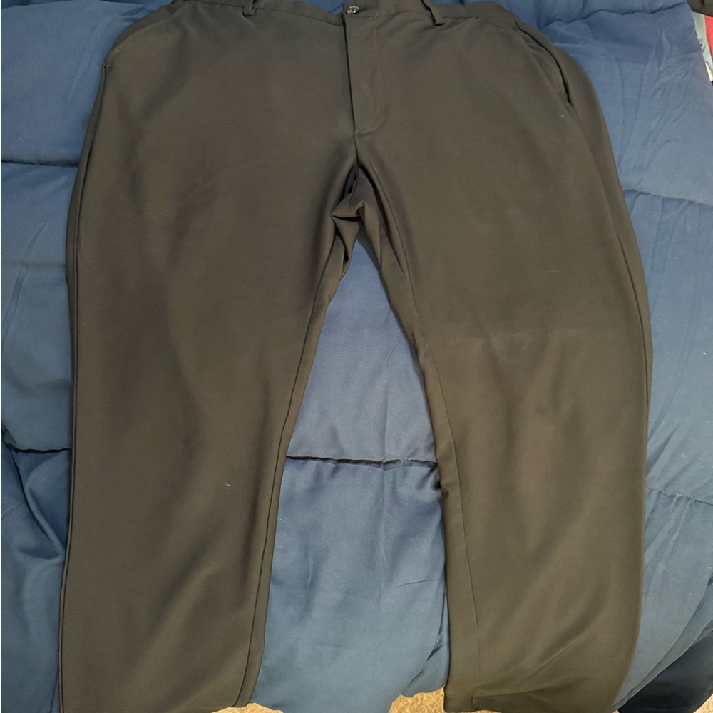 Greg Norman Men's Black Dri-Fit Golf Pants